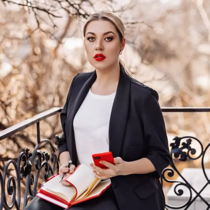 veronika_korovko / Вероника Коровко - Эстетической и медицинский педикюр (2025)