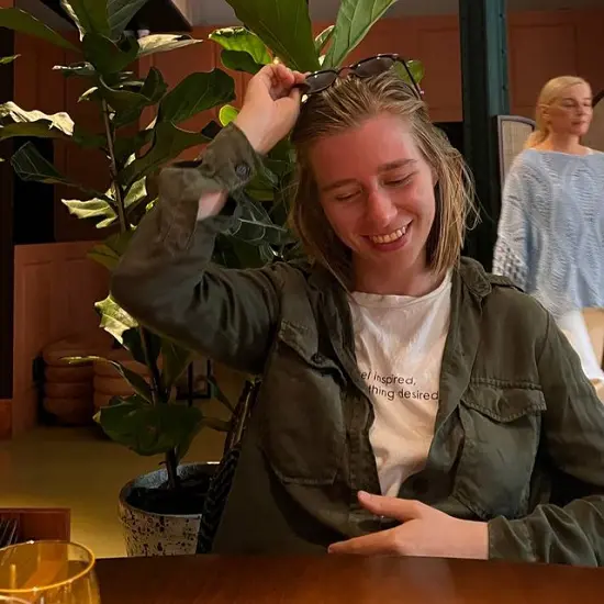 Анна Голощапова - Подписка на контент Авось прорвемся. Тариф Мася (август 2025)