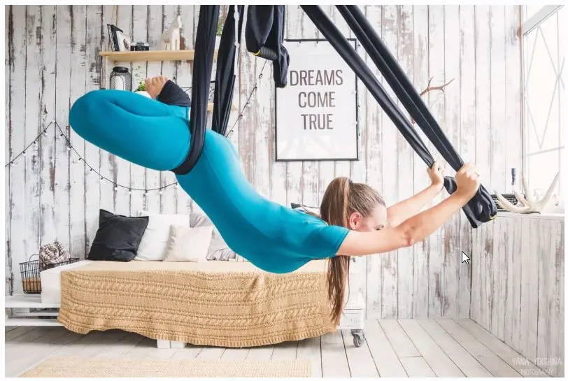 flyyoga / Алиса Пилясова, Ксения Грицук - Базовый курс йога в гамаках