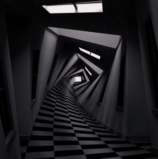 Никита Истомин - Ведущий-гипнолог. Проводник трансовых состояний