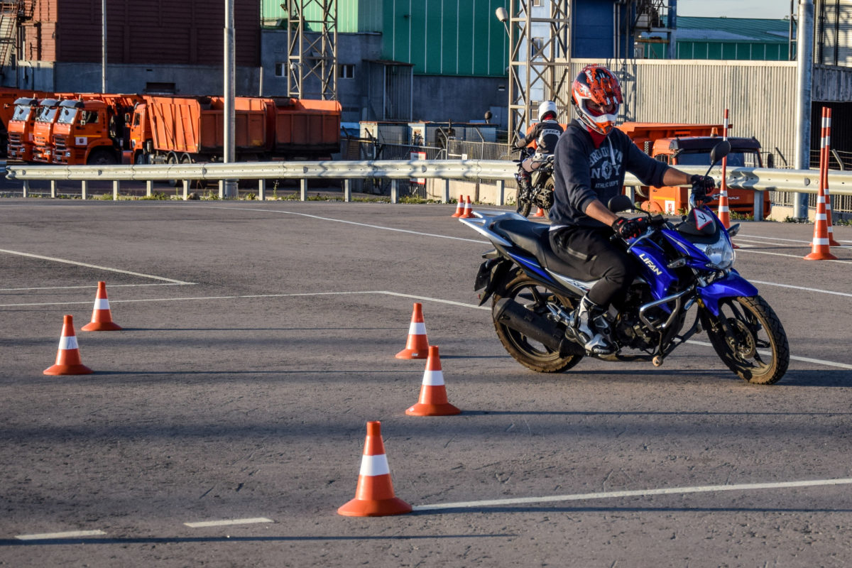 Moto control / Андрей Ботов - King Of The Road LITE