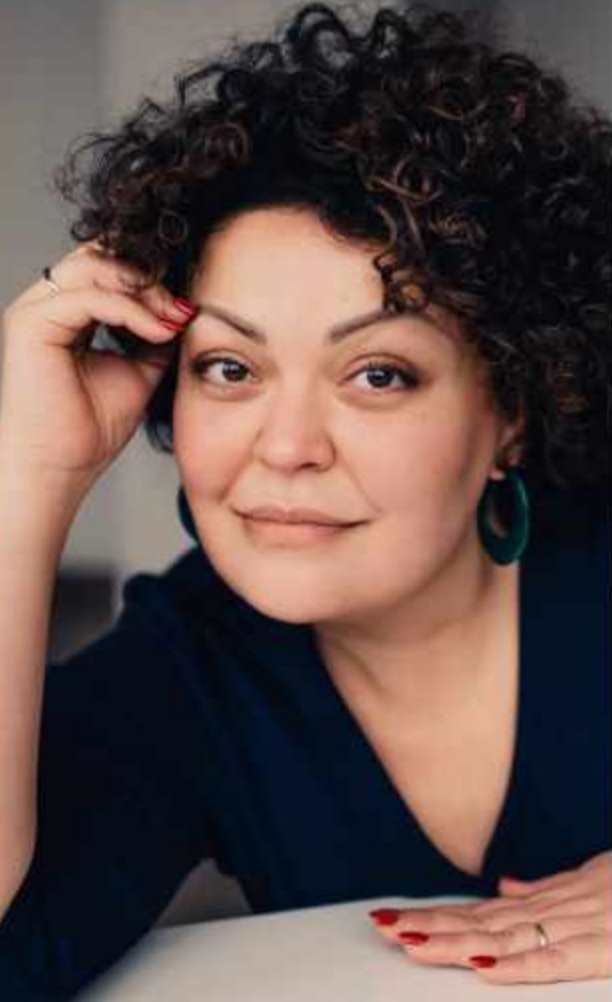 Белла Тютюнник - Практикум по контенту и акциям. Декабрь 2024