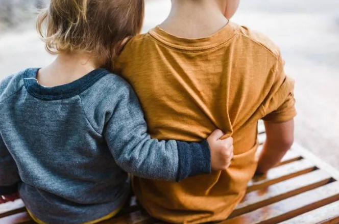 Наталия Кверквеладзе - Братья и сестры. Что влияет на наши отношения с сиблингами